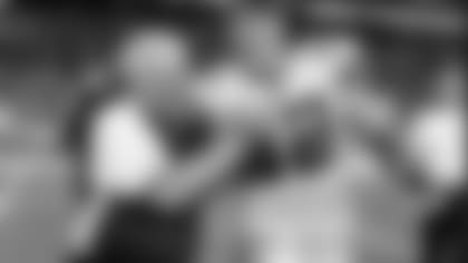 Witten-Says-Phillips-Made-Him-A-Better-Player-hero