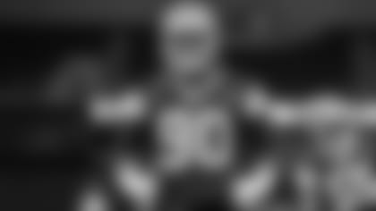 Lawrence-Working-Through-Old-Shoulder-Injury-hero