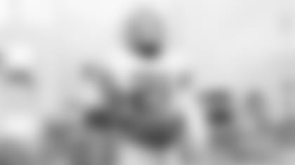 Mailbag-Extending-Zeke-A-Move-To-TE-hero