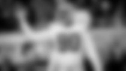 Spagnola-Looking-At-Talks-From-Both-Sides-Now-hero