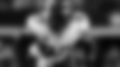 Mailbag-Getting-Griffen-Ready-To-Go-hero