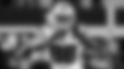 Spagnola--Providing-Some-Wide-Receiving-Clues-hero