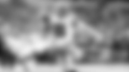 Zeke-Looking-To-Recapture-Early-Season-Success-hero