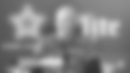 1_6_Coach-Quinn-Presser