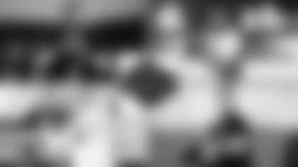 Is-4th-Round-Where-Cowboys-Start-Thinking-QB-hero