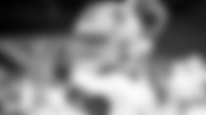 Daks-Reps-Make-Contract-Counteroffer-hero