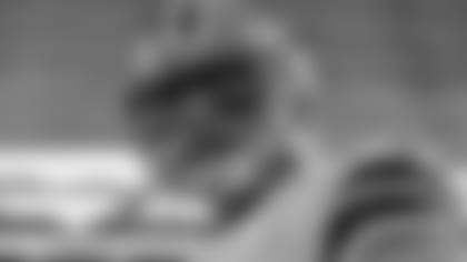 Spagnola-That-Hand-Already-In-The-Dirt-hero