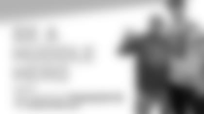 Huddle Page - 3 Social Feeder HERO