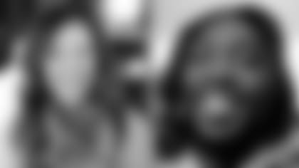 D-Law,-Charlotte-Jones-Send-“Heroes”-To-Super-Bowl-hero