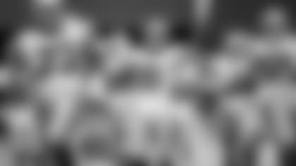 Zeke-Focused-On-Playoff-Chase,-Not-1,000-Yards-hero