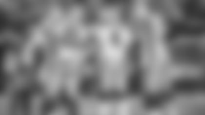 Spagnola-Cowboys-Stifle-The-Noise-For-Now-hero