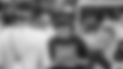 Mailbag-Grading-Kellen-Moores-OC-Debut-hero