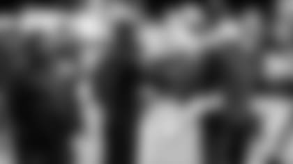 Mailbag--How-About-Some-Love-for-Lunda-hero