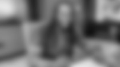 Cowboys-Officially-Sign-WR-T.Y.-Hilton-hero