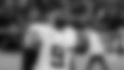 Reports-Cowboys-To-Add-Pro-Bowl-DE-Griffen-hero
