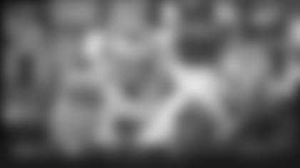 LeBron James: Jerry Jones, Pete Carroll offered me NFL contract during NBA lockout in '11