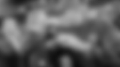 Scouts-Eye-Dont-Let-The-Bucs-Off-The-Mat-hero