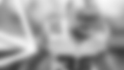 Dallas Cowboys Jason Witten plays in a game vs the Tampa Bay Buccaneers at Raymond James Stadium on September 13, 2009 in Tampa Bay, Florida. Cowboys win 34-21
(AP Photo/Tom DiPace)