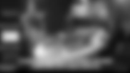 3_7_Players%20Lounge_Cowbite.mp4