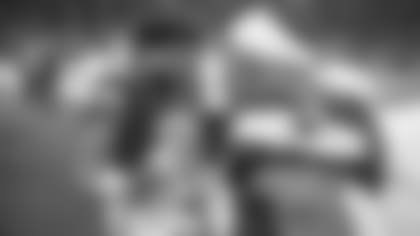 How-Zeke-Elliott-Pollard-Made-History-vs-Rams-hero