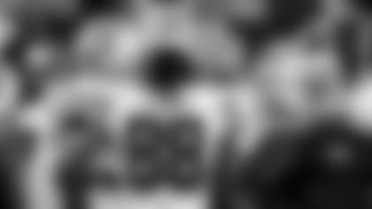 Jones--Dak-Will-Be-Surrounded-By-“A-Better-Team”-hero