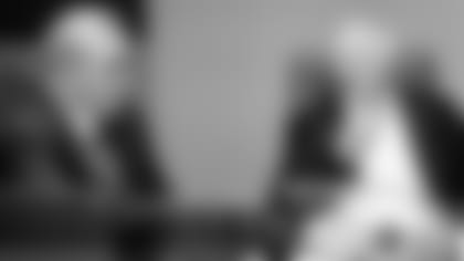 Mailbag--Week-1-Rookies;-Free-Agent-Continues-hero