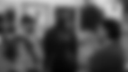 CowBuzz-Jourdan-Lewis-Giving-Back-For-Holidays-hero