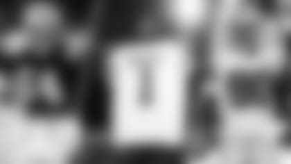 Trading-Within-NFC-East-Has-Worked-Out-Before-hero