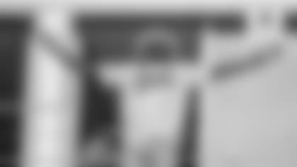 CowBuzz-Dak-Takes-In-Miss.-State’s-CWS-Win-hero