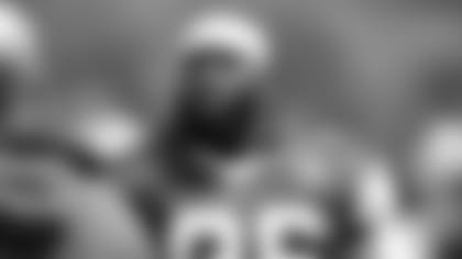 Mailbag: Can Gallimore Bounce Back in 2023? 2 20230602 DAL Neville Gallimore01