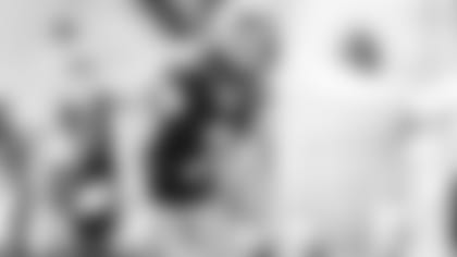 Notes--Trevon-Diggs-Blocking-Out-“Toxic”-Noise-hero