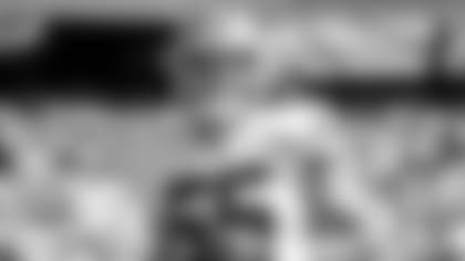 Satisfied-Not-Student-Of-The-Game-Vander-Esch-hero