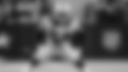 Mailbag--A-Different-Role-For-Jaylon-Smith-hero