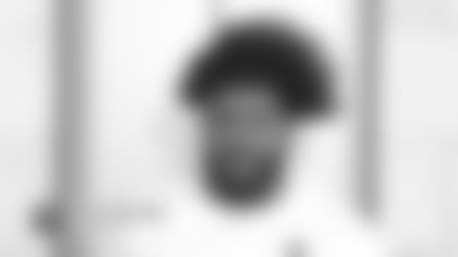 11_24_La'el%20Collins_LR.mp4