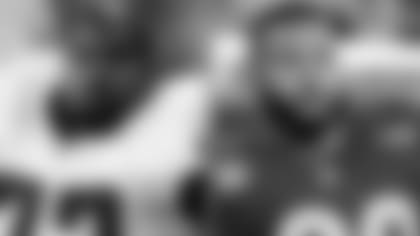 Mailbag--Aaron-Donald-vs.-Larry-Allen-In-His-Prime-hero