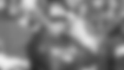 Alexander-Fired-as-O-Line-Coach-After-7-Games-hero