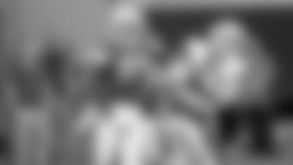 Scouts-Eye-Donovan-Wilson-Runs-With-The-1s-center