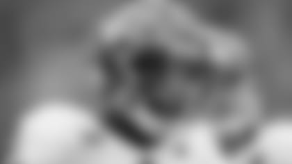 Pick-and-Role-Always-Needing-Pass-Rush,-Cowboys-Have-Plan-For-Armstrong-hero