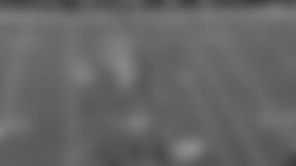 Dak Prescott connects with CeeDee Lamb for 16 yards on third down