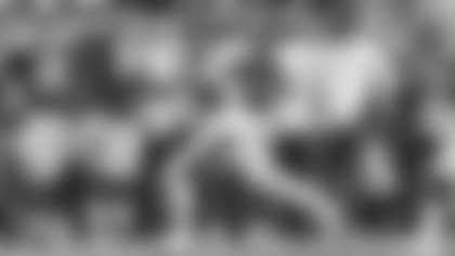 190926 Miles Sanders Running