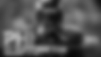 Defensive tackle Fletcher Cox