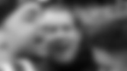 240x320_Hunsey.jpg