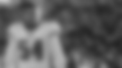 Linebacker Shaun Bradley