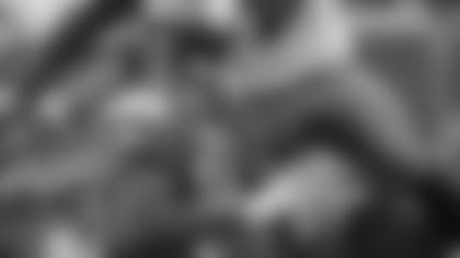 240x320_EliCole.jpg