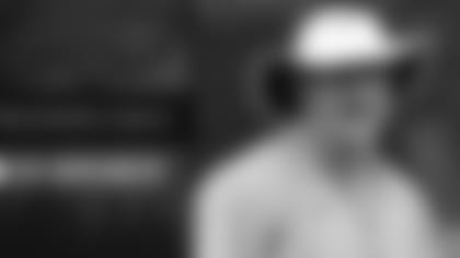 Wide Receivers Coach Gunter Brewer