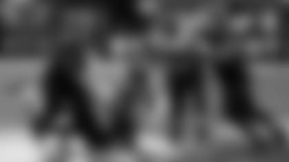 Atlanta Falcons running back Mike Davis #28 runs the ball against the New York Jets at Tottenham Hotspur Stadium in London, England on Sunday, October 10, 2021. (Photo by Chris Trotman/Atlanta Falcons)