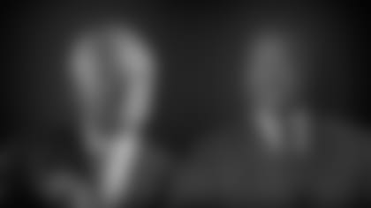 Lewis-Vivian_1200-800