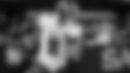 Atlanta Falcons tight end Kyle Pitts #8 runs after catching a pass during the first half against the New Orleans Saints at Caesars Superdome in New Orleans, Louisiana on Sunday, November 7, 2021. (Photo by Dan Anderson/Atlanta Falcons)