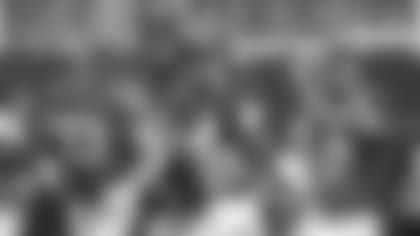 Celebrate_CARvsATL_Second_KD_123117_0667