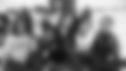 AM9V0439_2000